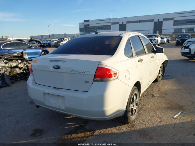 2010 FORD FOCUS 1FAHP3FN0AW191829 Photo 3