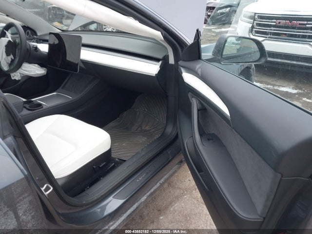 2023 TESLA MODEL 3 5YJ3E1EA5PF659807 Photo 4