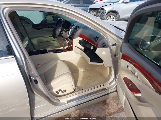 Продаж на аукціоні авто 2010 Lexus Ls 460, vin: JTHBL5EF8A5101039, номер лоту: 43852271