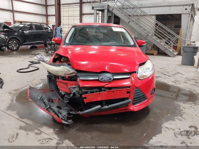 Ford FOCUS SE 2014 1FADP3K22EL237209 Image 13