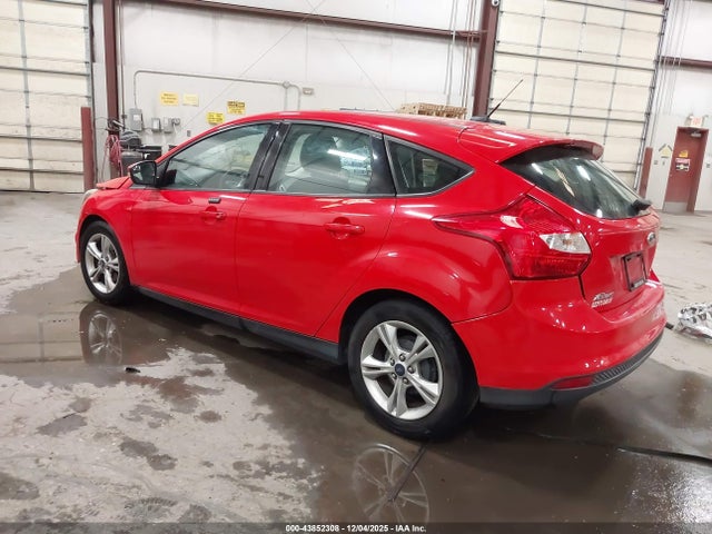 Ford FOCUS SE 2014 1FADP3K22EL237209 Image 3