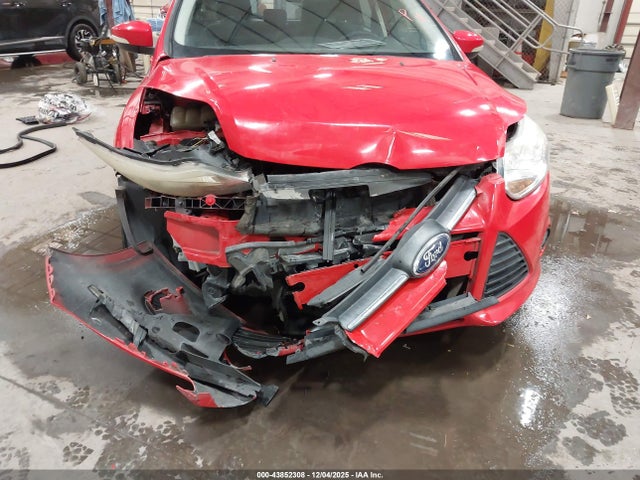Ford FOCUS SE 2014 1FADP3K22EL237209 Image 6