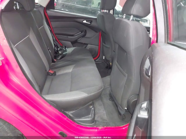 Ford FOCUS SE 2014 1FADP3K22EL237209 Image 8