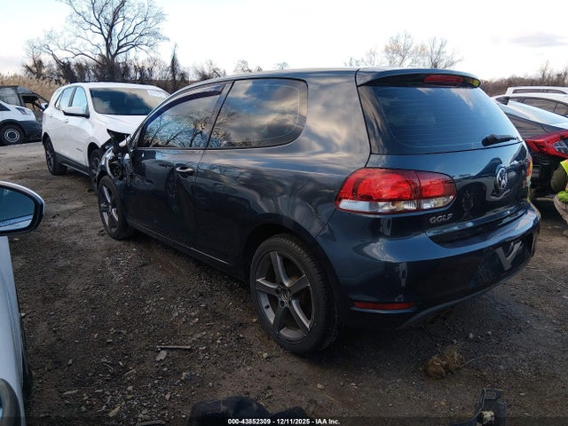 2010 Volkswagen Golf 2-door მანქანა იყიდება აუქციონზე, vin: WVWBB7AJ3AW277887, აუქციონის ნომერი: 43852309