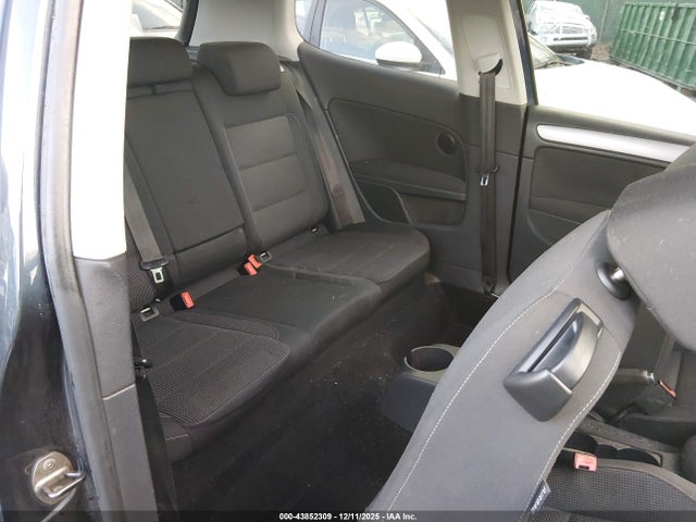 2010 Volkswagen Golf 2-door მანქანა იყიდება აუქციონზე, vin: WVWBB7AJ3AW277887, აუქციონის ნომერი: 43852309