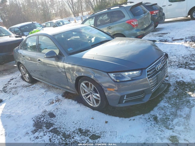 2017 AUDI A4 WAUDNAF42HN047996 Photo 0