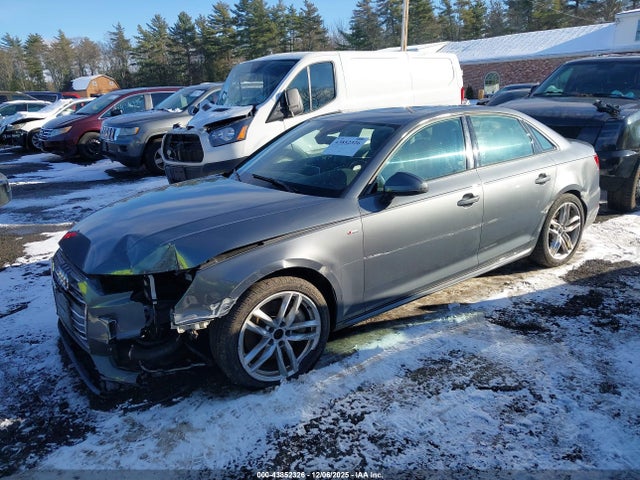 2017 AUDI A4 WAUDNAF42HN047996 Photo 1