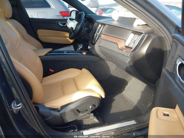 Aukcja sprzedaży 2021 Volvo Xc60 T5 Inscription, vin: YV4102DL2M1805127, numer aukcji: 43852339