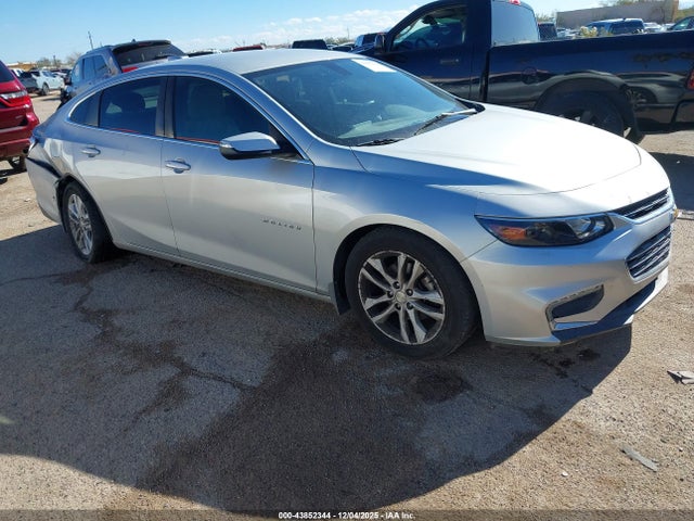 Chevrolet MALIBU LT 2018 1G1ZD5ST5JF135403 main image