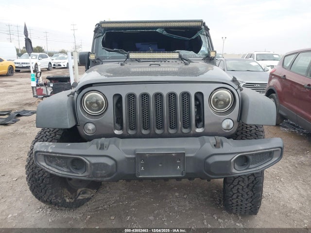 1C4BJWDGXHL502248 Jeep Wrangler Unlimited Sport 4x4