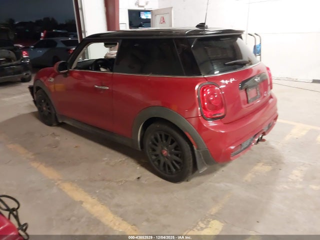 2016 MINI HARDTOP WMWXP7C57G3B92617 Photo 2
