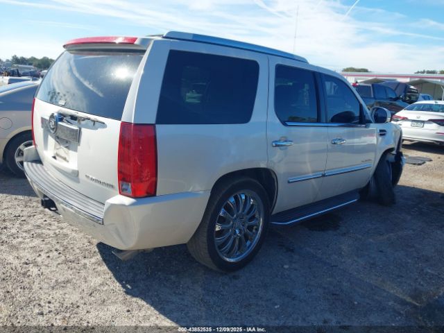 2011 CADILLAC ESCALADE 1GYS3AEF2BR400511 Photo 3