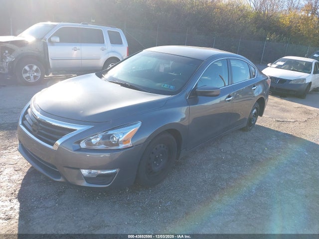 Nissan Altima 2015 1N4AL3AP8FC204986 Image 2