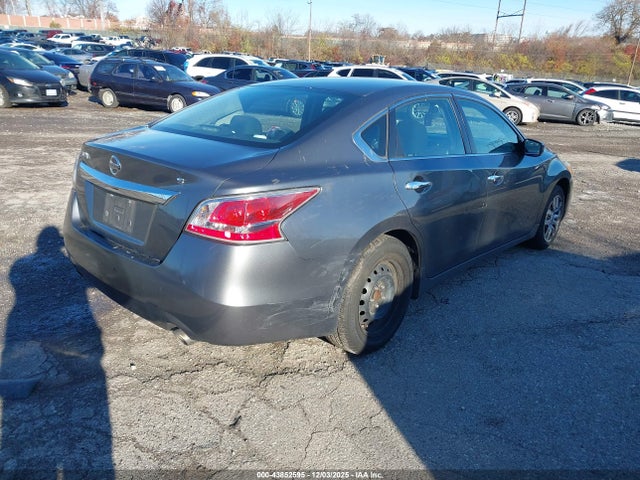 Nissan Altima 2015 1N4AL3AP8FC204986 Image 4