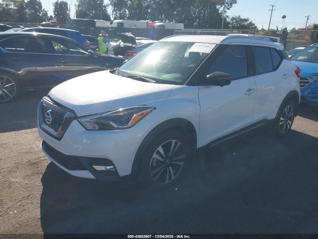 3N1CP5CU8KL540998 Nissan KICKS SR