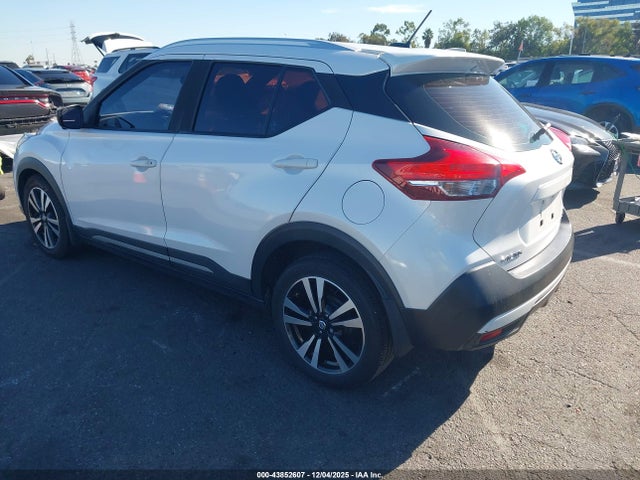 3N1CP5CU8KL540998 Nissan KICKS SR