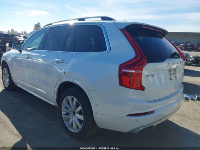 2016 VOLVO XC90 YV4A22PK8G1045772 Photo 2