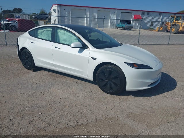 2025 TESLA MODEL 3 5YJ3E1EAXSF014305 Photo 0