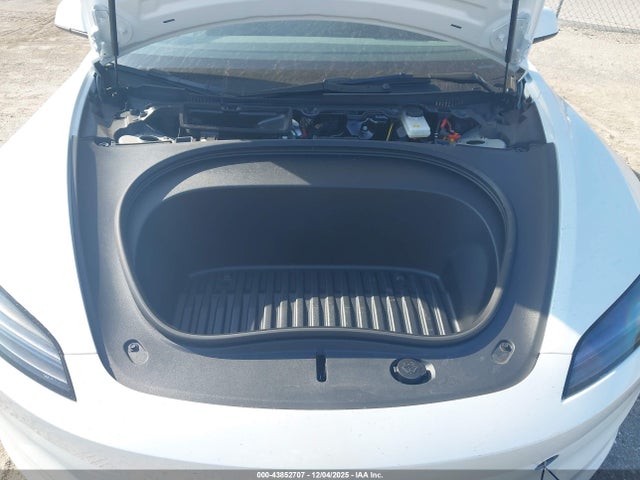 2025 TESLA MODEL 3 5YJ3E1EAXSF014305 Photo 9
