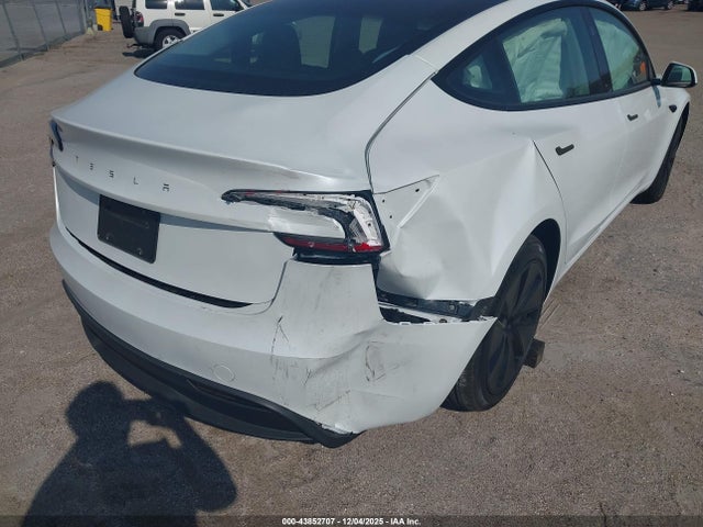 2025 TESLA MODEL 3 5YJ3E1EAXSF014305 Photo 5