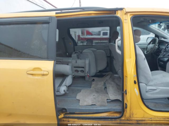 2012 TOYOTA SIENNA 5TDKK3DC1CS252110 Photo 7