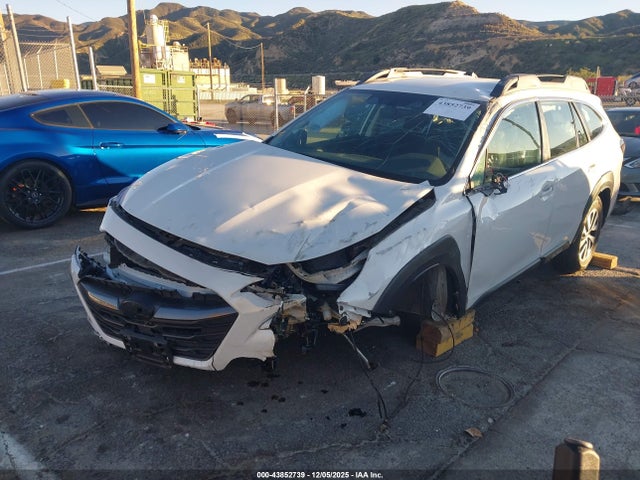 Subaru Outback 2023 4S4BTAAC0P3138818 Image 2