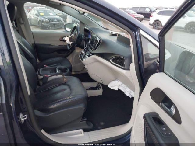 2019 CHRYSLER PACIFICA 2C4RC1BG8KR539506 Photo 4