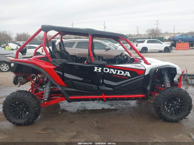 1HFVE062XR4400742 Honda Sxs1000 S4r