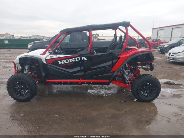 1HFVE062XR4400742 Honda Sxs1000 S4r