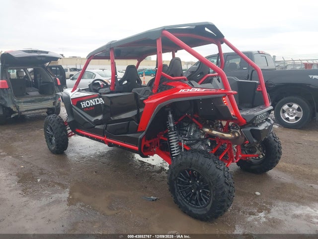 1HFVE062XR4400742 Honda Sxs1000 S4r