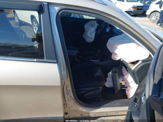 2015 JEEP CHEROKEE 1C4PJMCS5FW626374 Photo 4