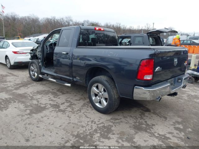 2018 RAM 1500 1C6RR7GTXJS153584 Photo 2