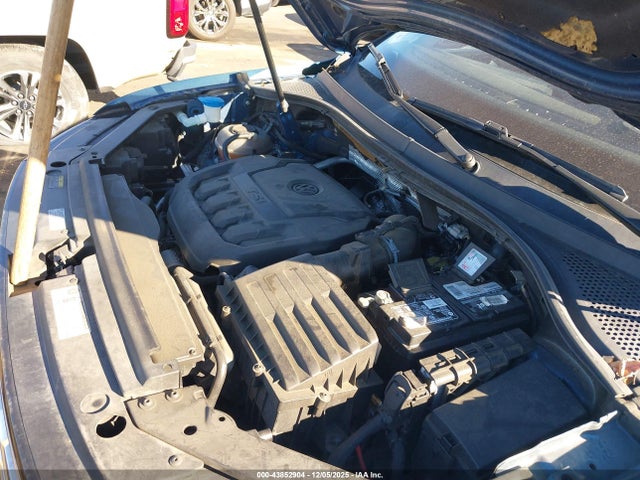 3VV3B7AX4JM087882 Volkswagen Tiguan 2.0t Se/2.0t Sel