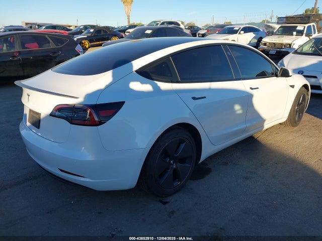 2021 TESLA MODEL 3 5YJ3E1EA7MF928708 Photo 3