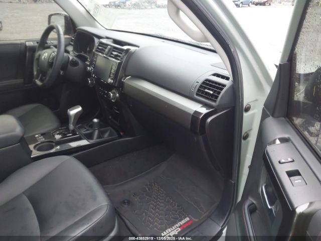 2021 TOYOTA 4RUNNER JTELU5JRXM5912215 Photo 4