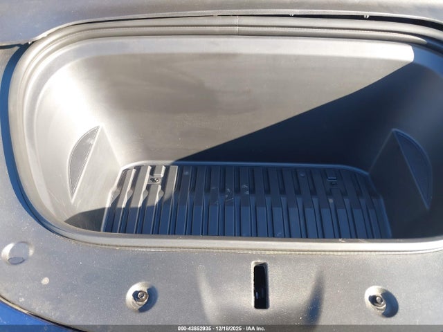 2023 TESLA MODEL Y 7SAYGDEF4PF840915 Photo 9