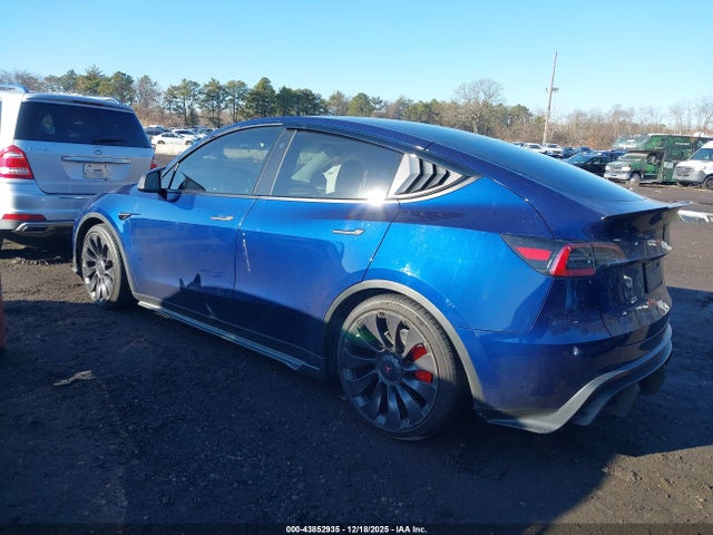2023 TESLA MODEL Y 7SAYGDEF4PF840915 Photo 2