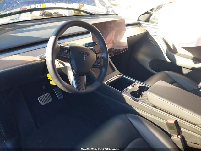2023 TESLA MODEL Y 7SAYGDEF4PF840915 Photo 4