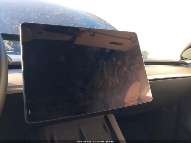 2023 TESLA MODEL Y 7SAYGDEF4PF840915 Photo 6