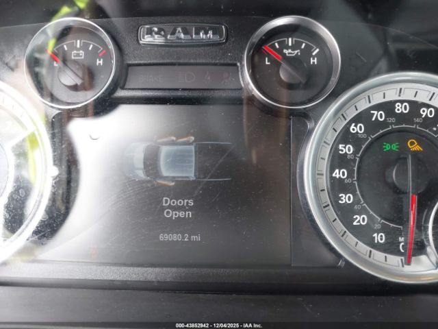 2018 RAM 1500 1C6RR6LT7JS105587 Photo 6