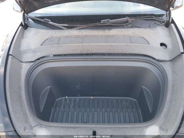 2024 TESLA MODEL Y 7SAYGDEF2RF069471 Photo 9