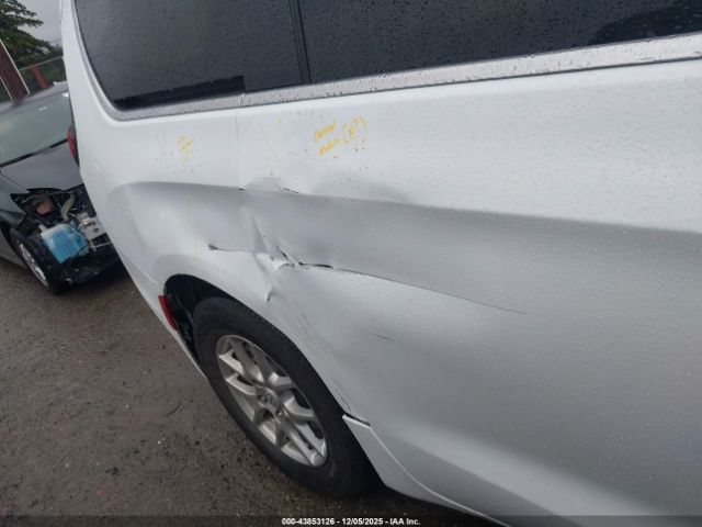 2025 CHRYSLER PACIFICA 2C4RC1BG1SR581645 Photo 5