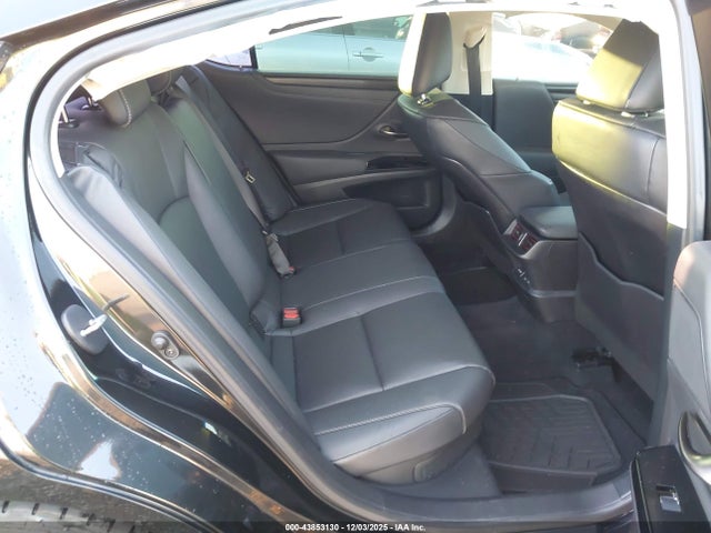 58ADA1C13PU034840 Lexus ES 300H