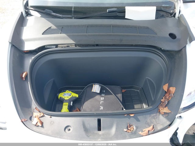 2023 TESLA MODEL Y 7SAYGDEE4PA045903 Photo 9