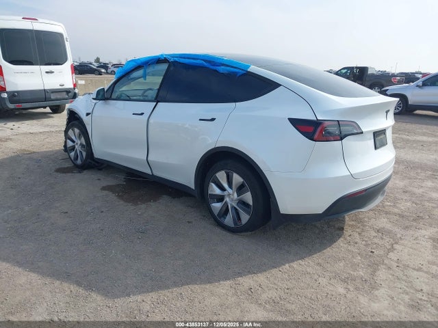 2023 TESLA MODEL Y 7SAYGDEE4PA045903 Photo 2