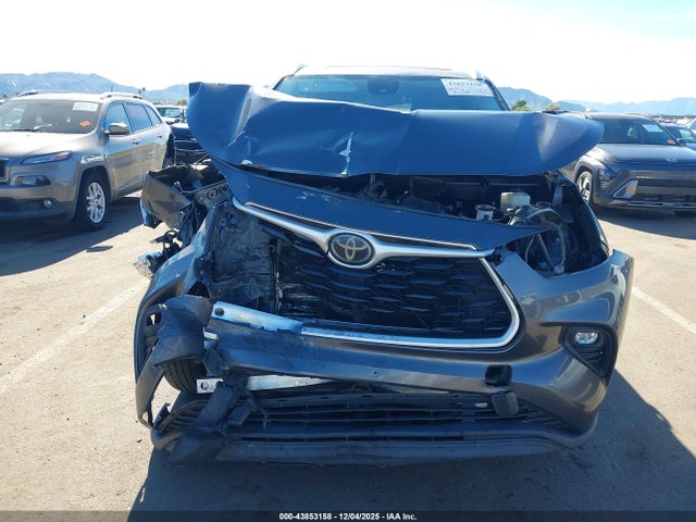 5TDGZRAH0LS005827 Toyota Highlander Xle