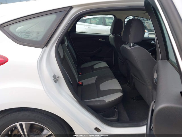 1FADP3K22EL421338 Ford FOCUS SE