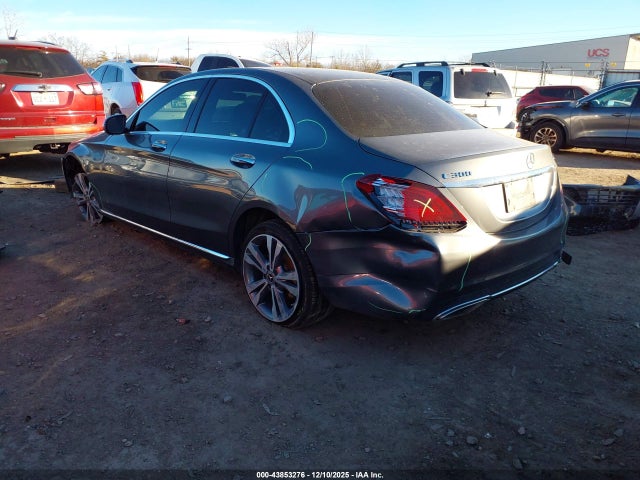43853276 :رقم المزاد ، W1KWF8EB5MR653190 vin ، 2021 Mercedes-benz C 300 4matic مزاد بيع