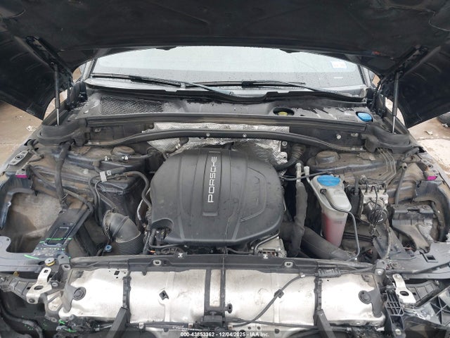 2017 PORSCHE MACAN WP1AA2A50HLB09610 Photo 9