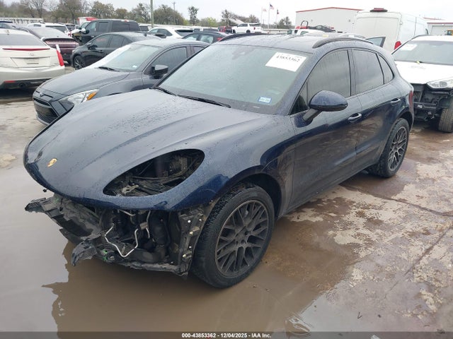 2017 PORSCHE MACAN WP1AA2A50HLB09610 Photo 1